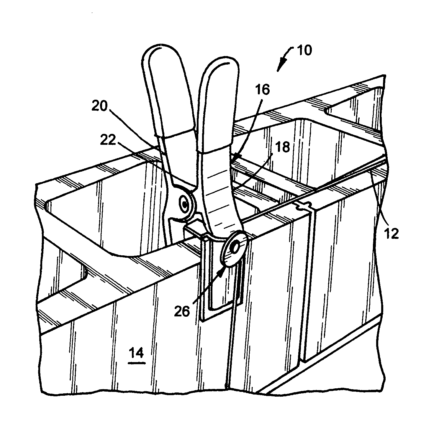 Stretch liner clamp