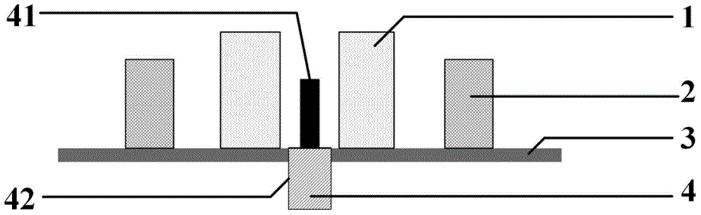 Broadband low-profile omnidirectional radiation vertical linear polarized dielectric resonating antenna