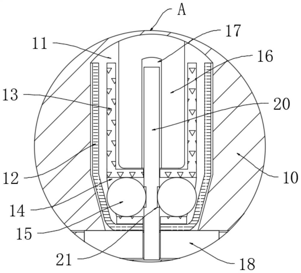 A splicing type ceramic insulator with reinforcing rib structure