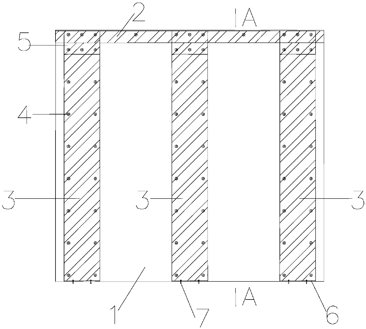 Reinforcement structure and construction method of an empty bucket wall