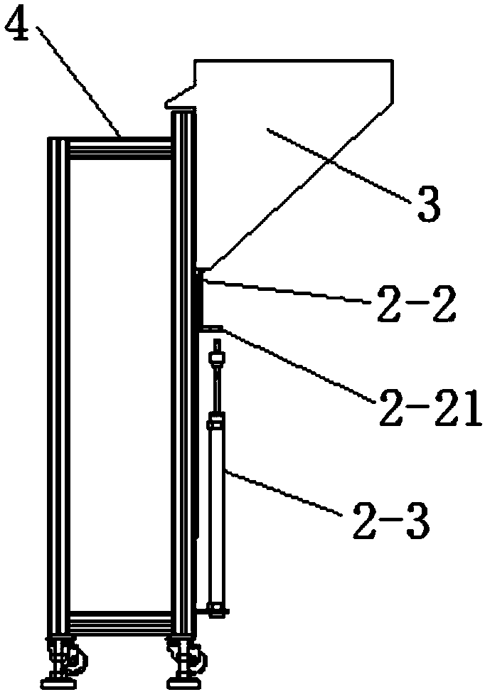 A salted egg quantitative distribution device