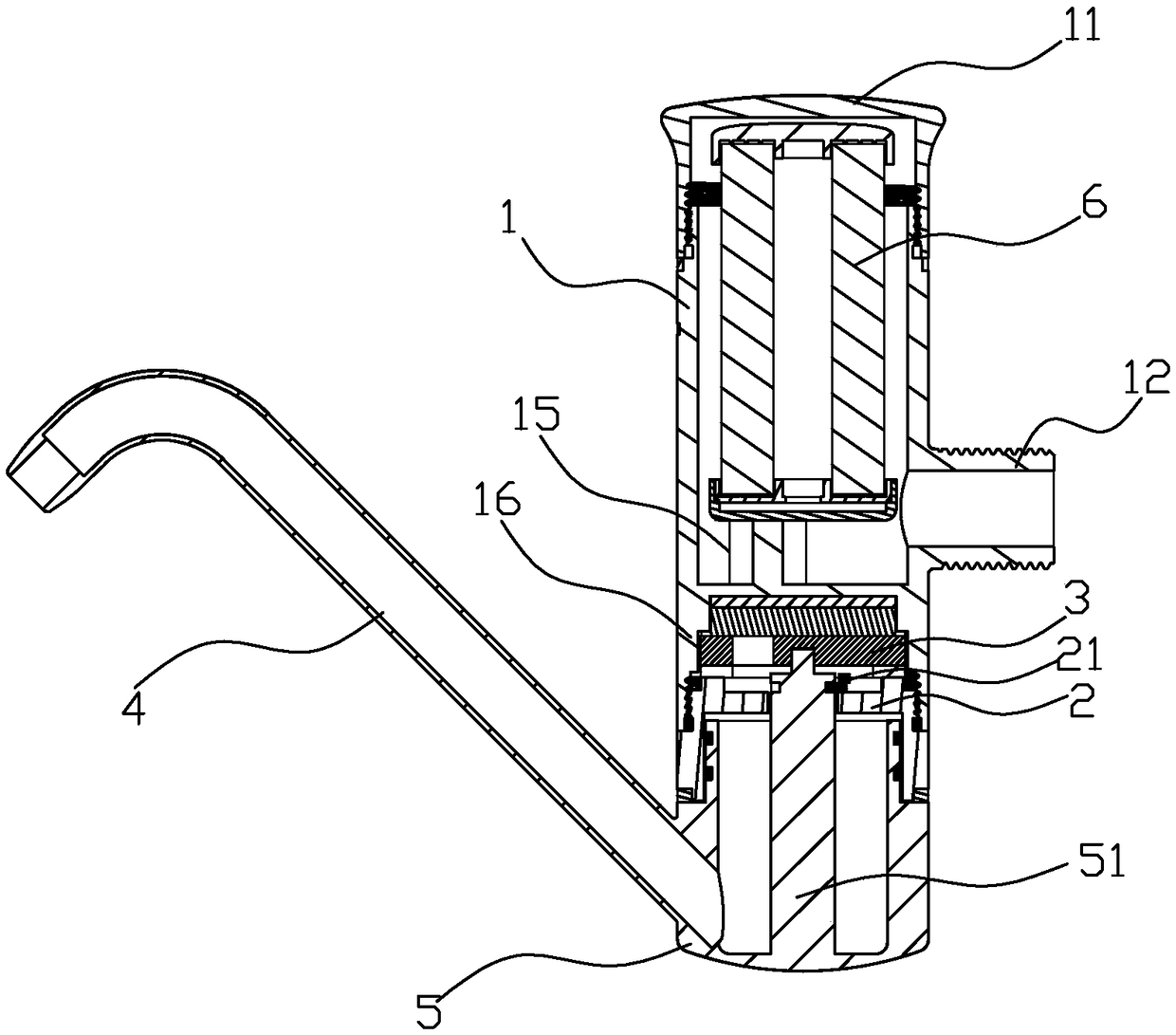 Wall-in type water drainage pipe swing filter faucet