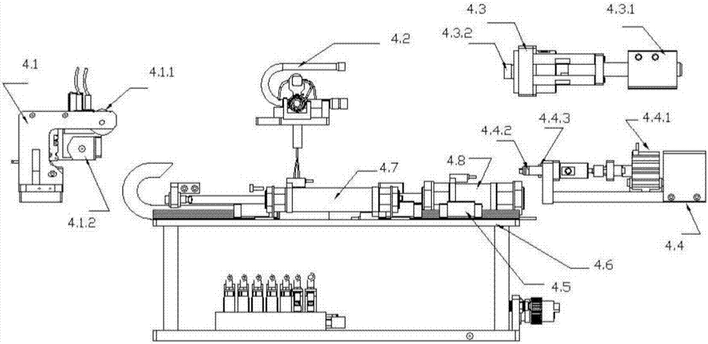 Online four-way valve detecting and sorting device and sealing detection method thereof