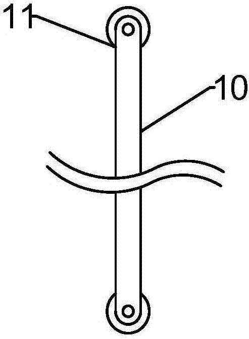 Pulverizing and recycling device for solid garbage