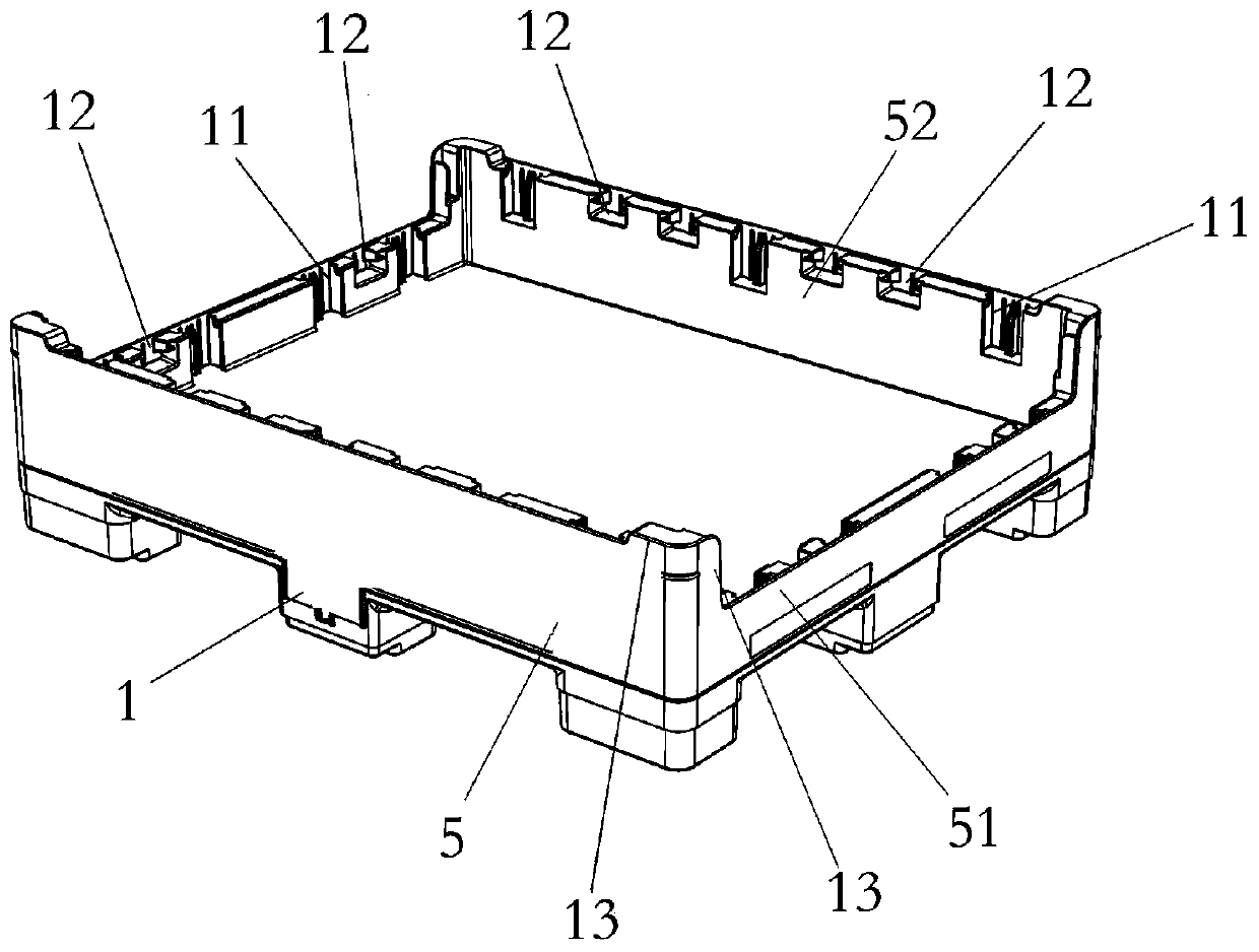 Folding type transport case