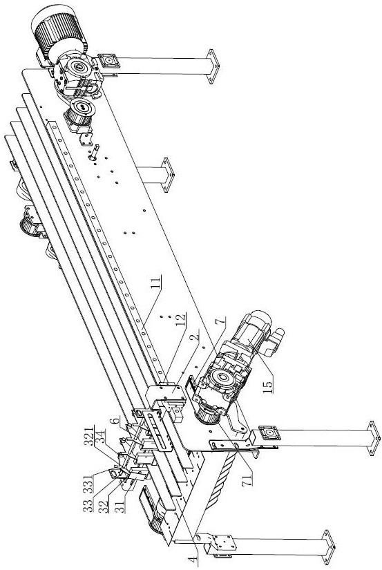 Dynamic bottle blocking device in bottle conveying mechanism in box filling machine