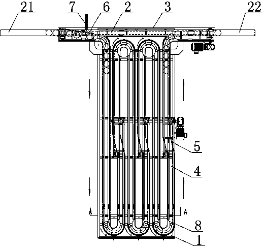 Conveying channel provided with buffering bottle-storage mechanism and arranged between bottle blowing machine and filling machine