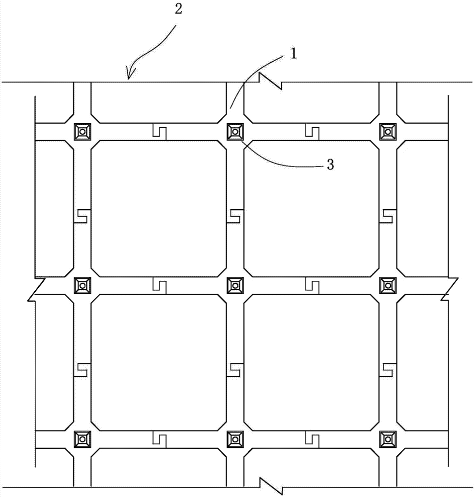 Precast lattice beam used for slope reinforcement, manufacturing method thereof and construction method for slope reinforcement adopting precast lattice beam