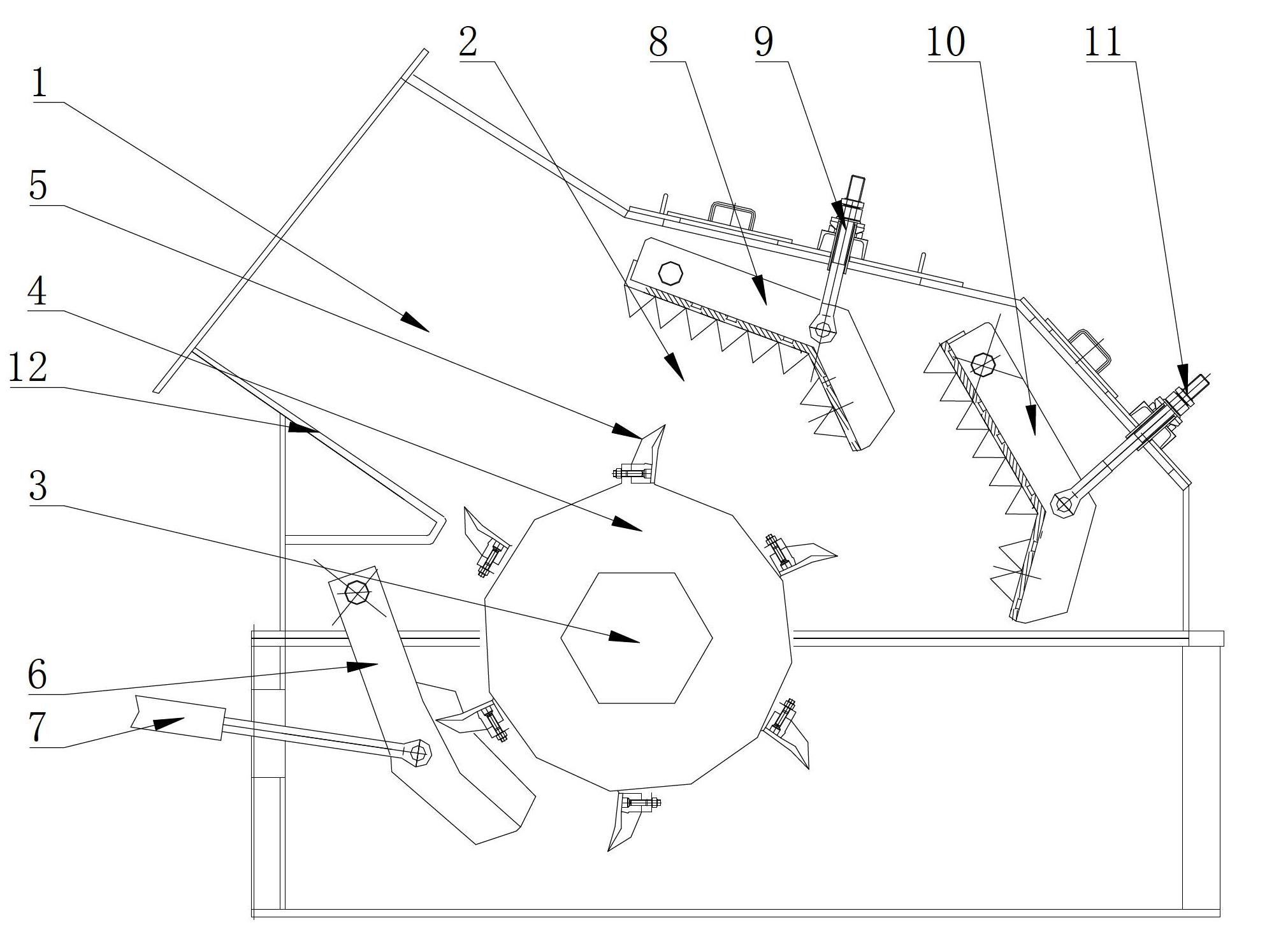 Urban garbage bag-breaking crushing device with knife cleaning function