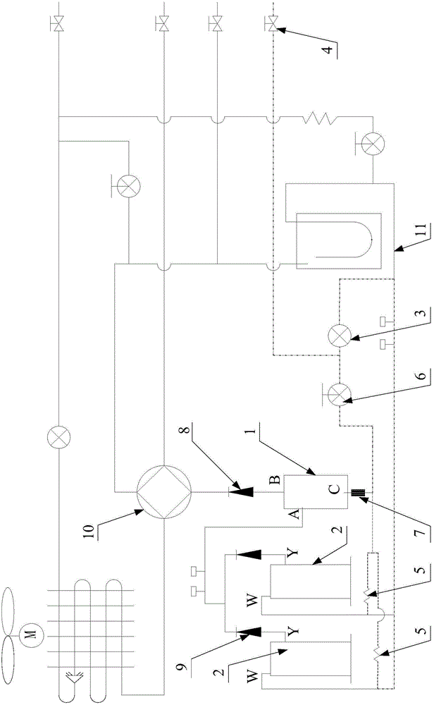 Multi-split air conditioning system and oil balancing devices and control method of multi-split air conditioning system