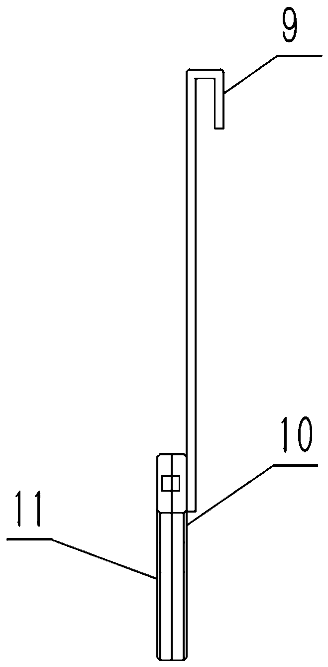 Distributed liquid temperature sensor based on fiber bragg grating