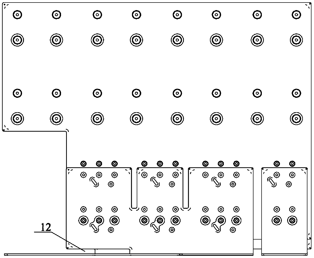 A composite busbar suitable for igbt parallel connection