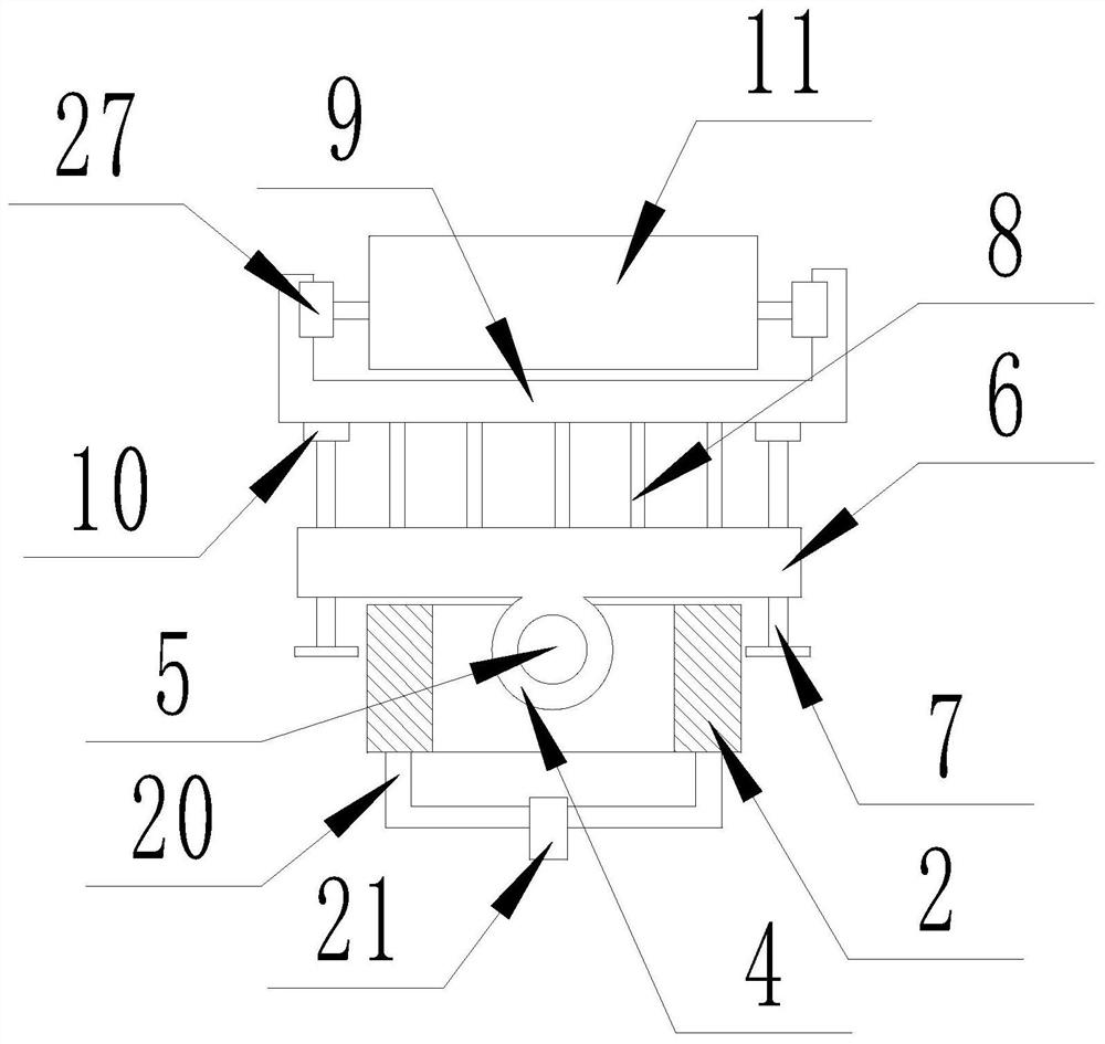 An automatic painting device capable of quickly painting walls