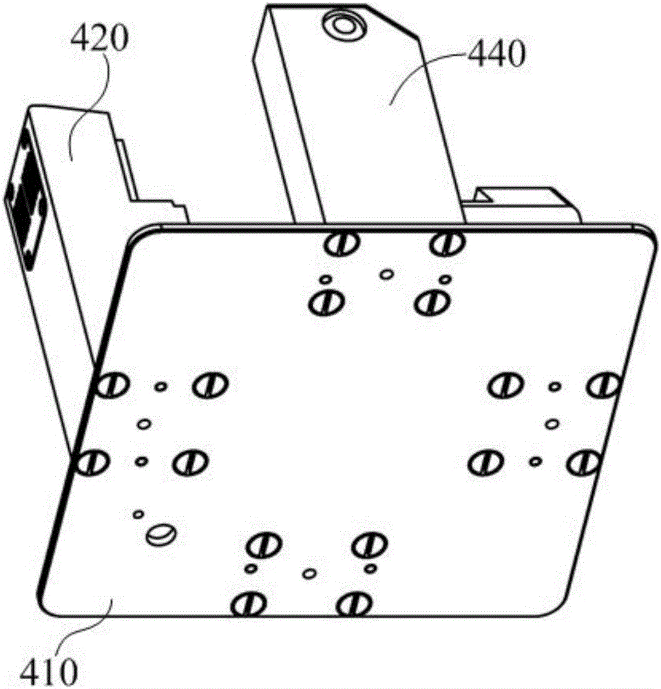 Tubular launching device for aircraft launching and missile support mechanism of tubular launching device