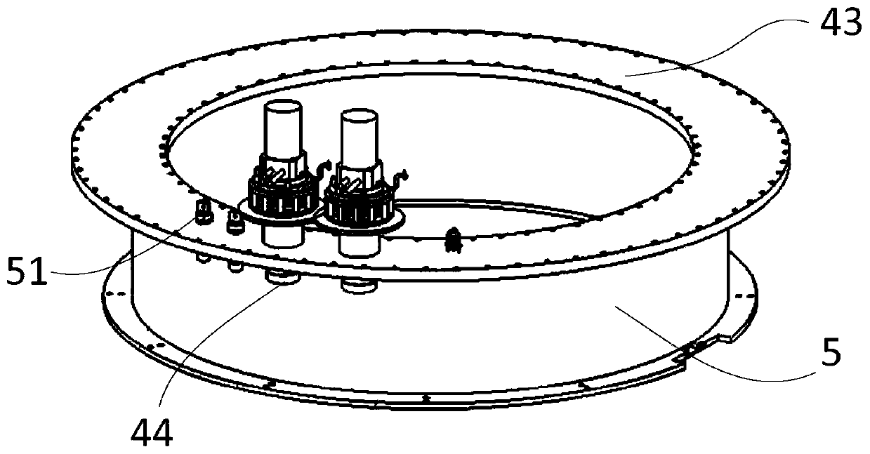 Superconducting induction heating device capable of simultaneously heating multiple workpieces