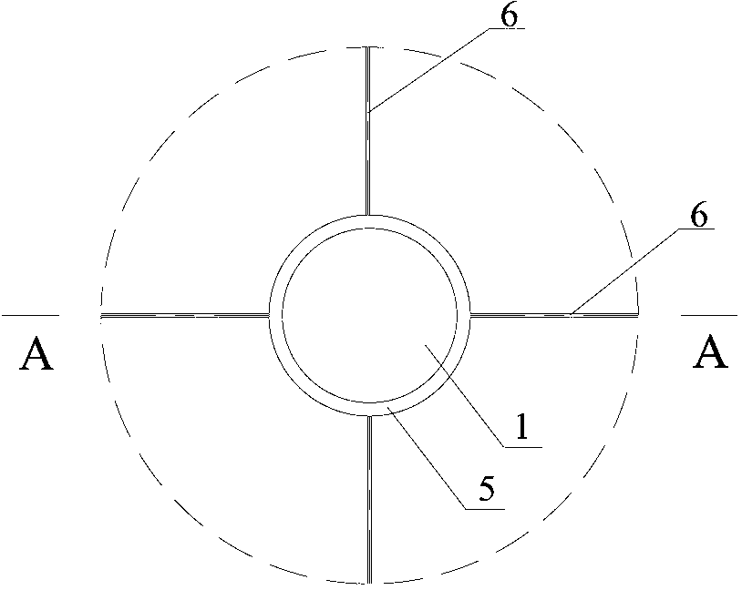 Underwater energy-gathered blasting device and blasting method