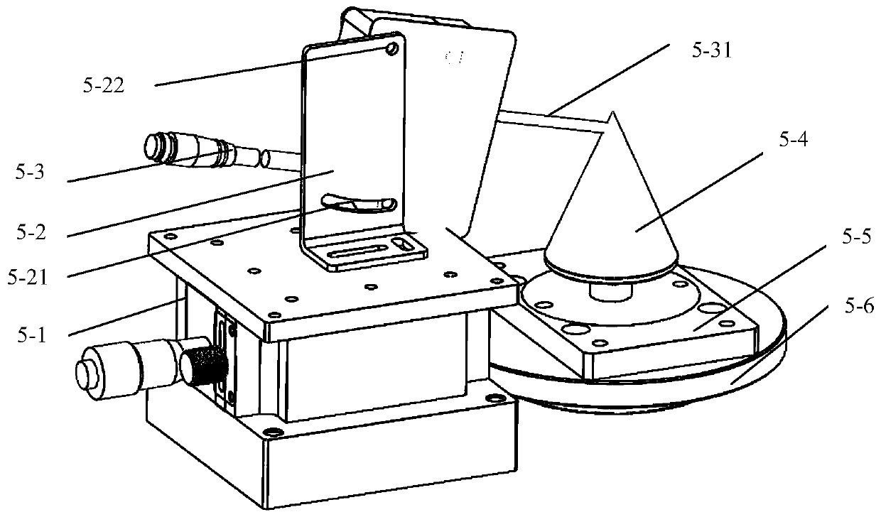 Device for detecting liner thickness and wall thickness difference