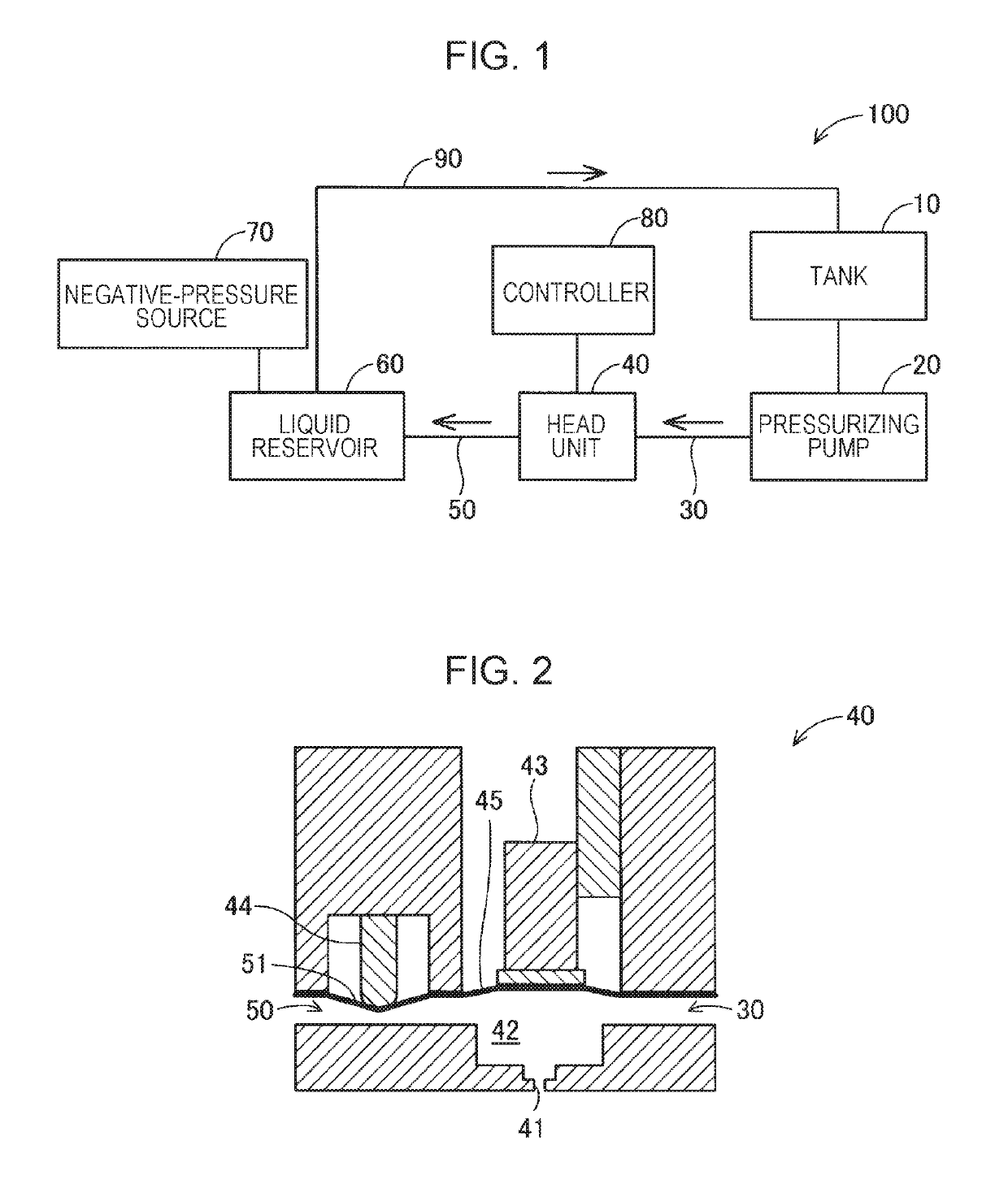 Liquid ejecting apparatus having outflow passage resistance changing member and liquid ejection method thereof