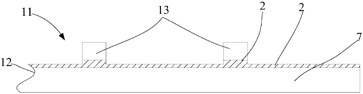 Electrode piece structure of battery, battery roll core, and method of manufacturing such battery roll core