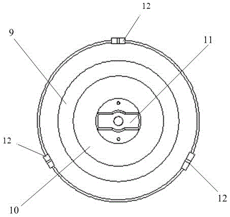 A space rendezvous and docking device