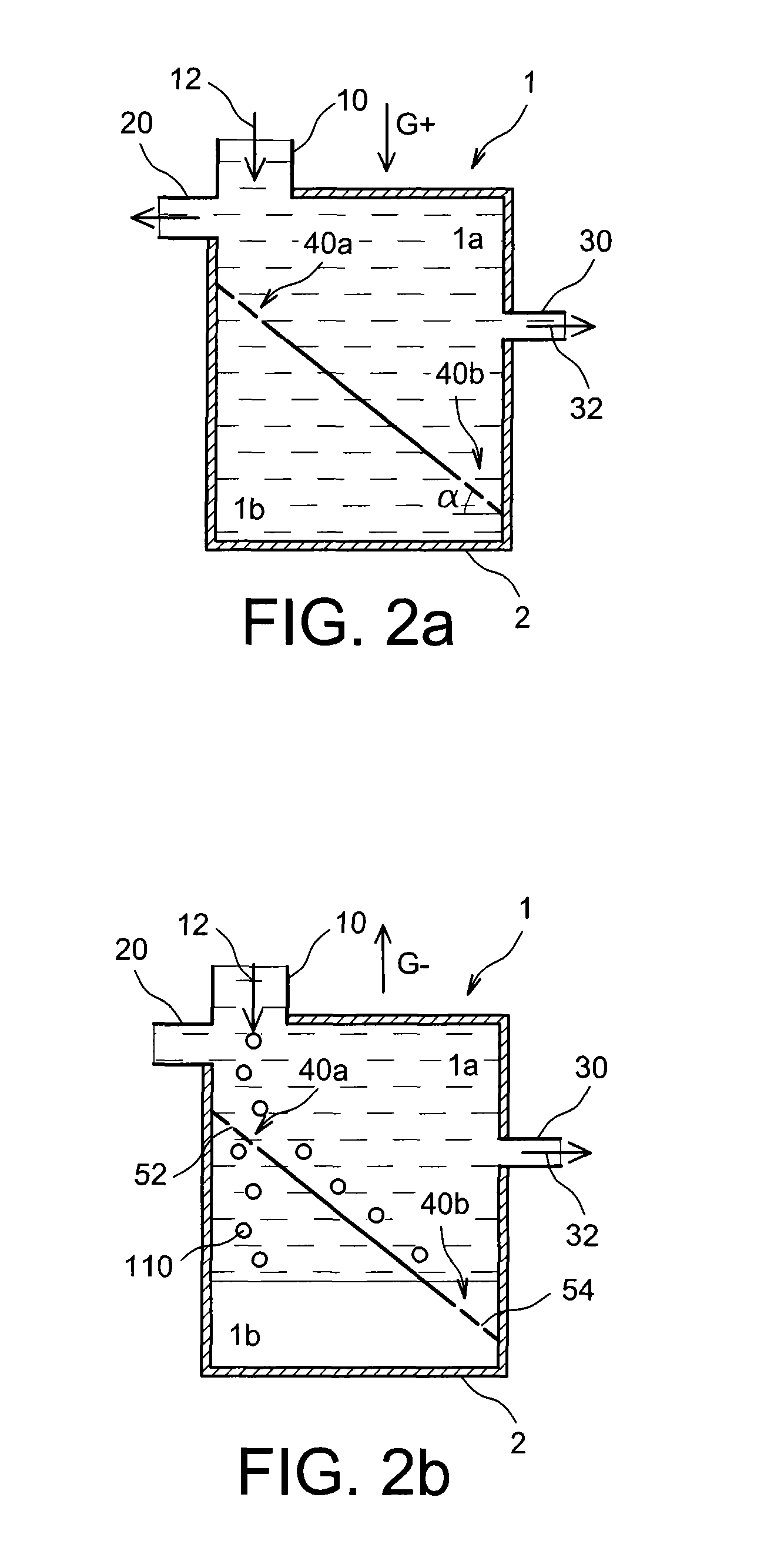 Tank having an inclined partition provided at its ends with through-holes for continuous supply of a supply liquid to a turbine engine