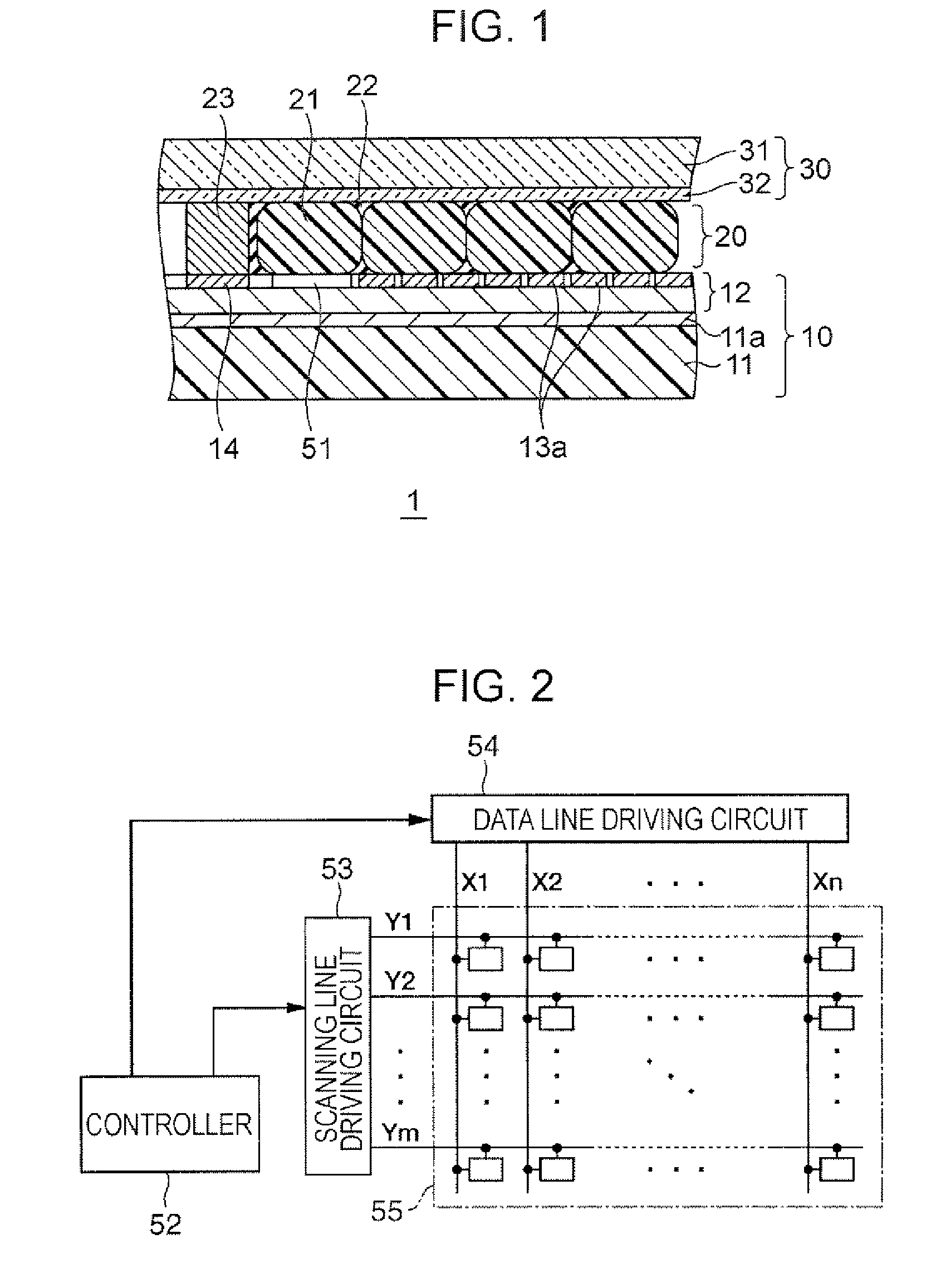 Electrophoresis device, electronic apparatus, and driving method of electrophoresis device