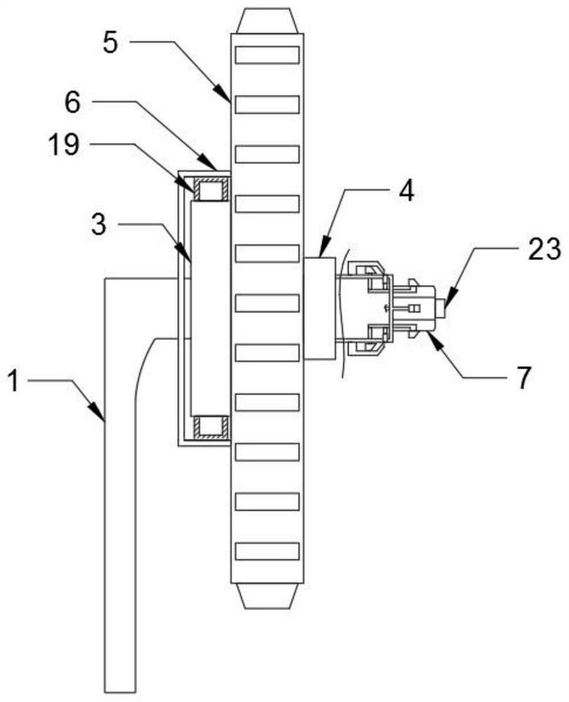 Bicycle crank convenient to replace