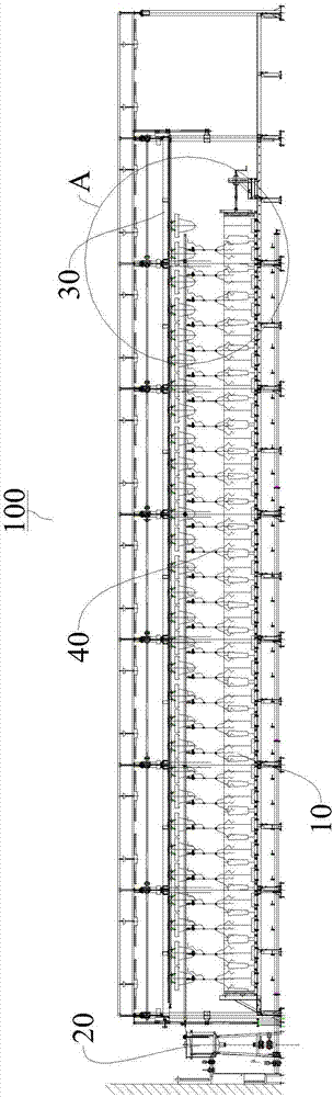 Ceramic sanitary ware production device with rapid water draining system