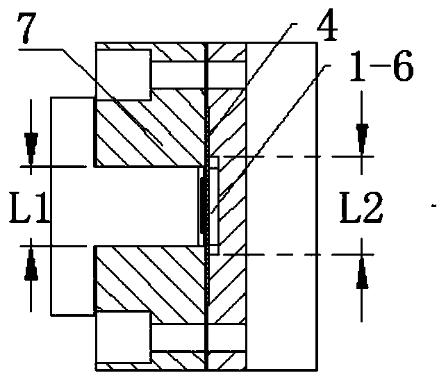 Cantilever beam piezoelectric microspray mechanism capable of spraying high-viscosity fluid