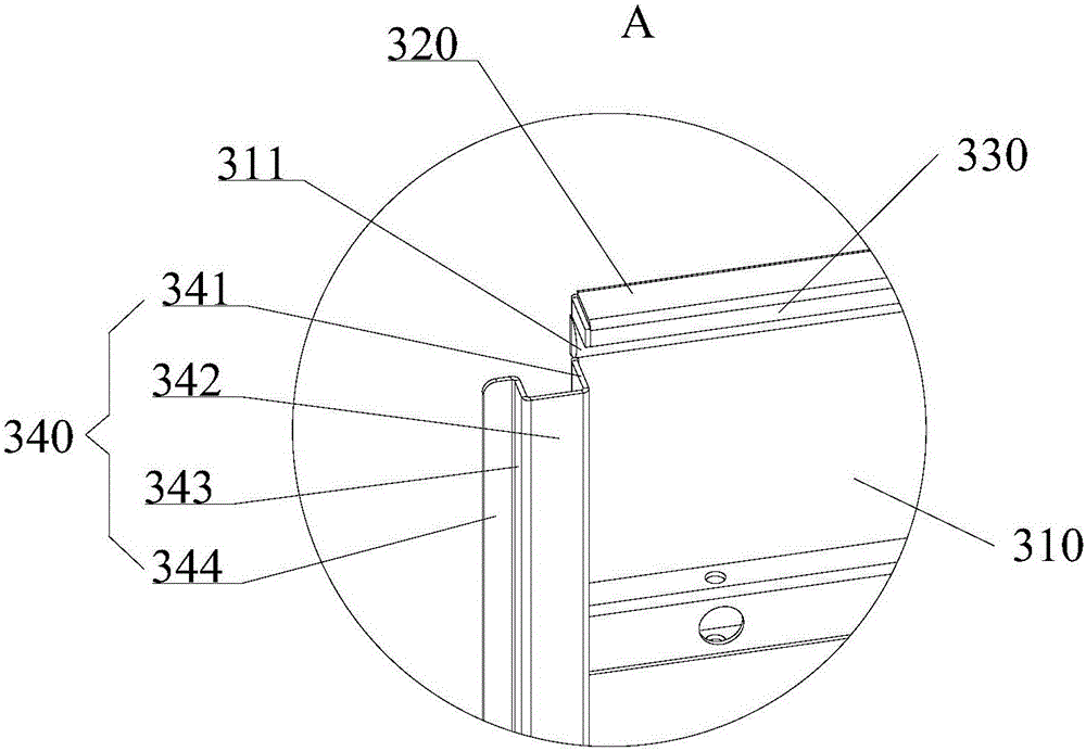 Hinged door waterproof structure and cabinet having the same