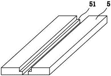 Grinding device driven by both main and auxiliary motors