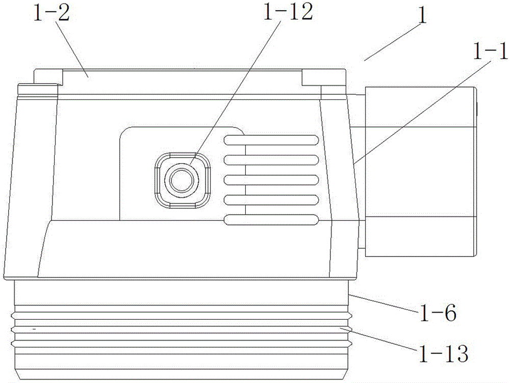 Battery connector for electric vehicle