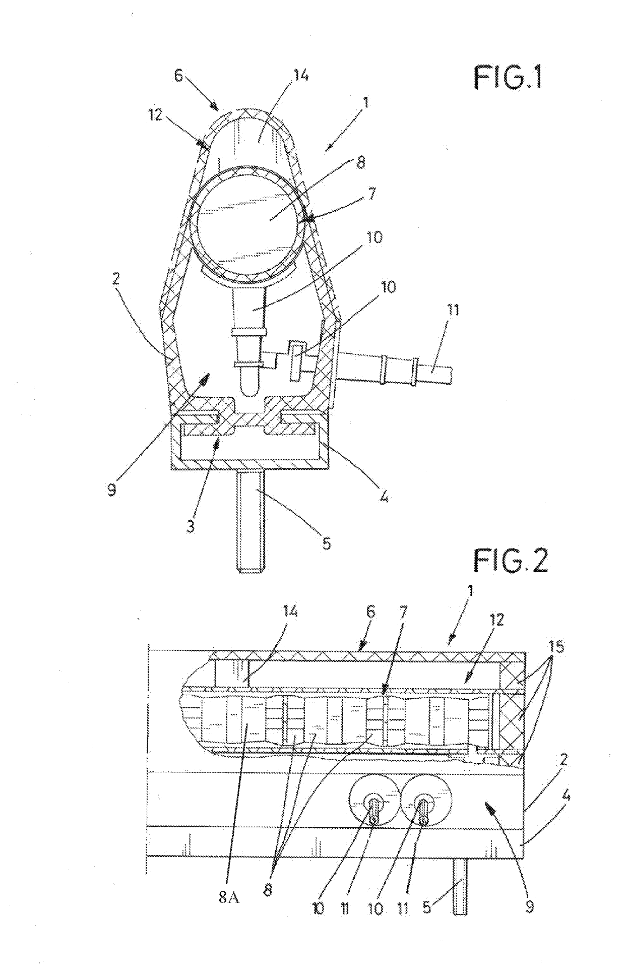 Closing-edge safety device with prechamber