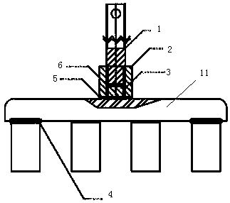 Aluminum electrolytic anode conductive device and preparation method thereof