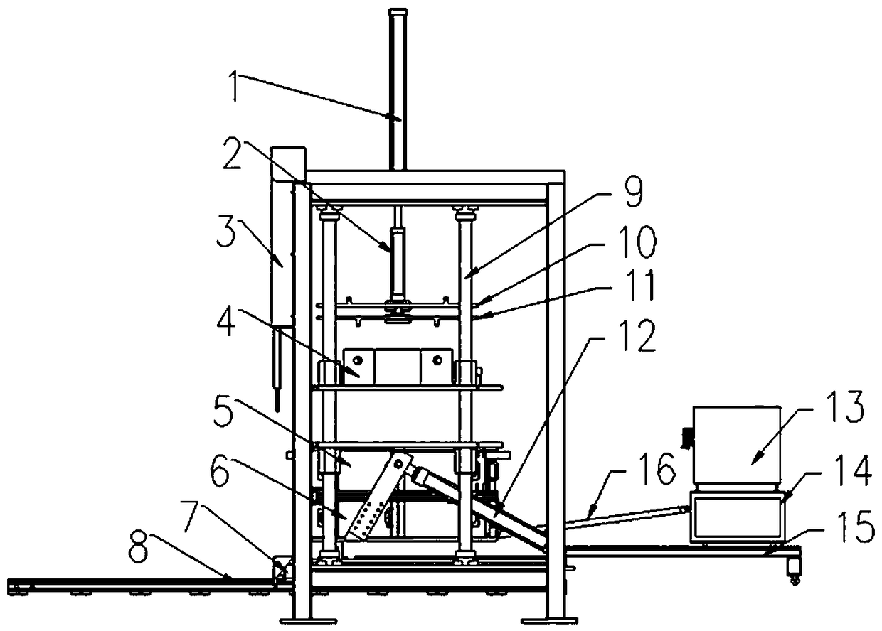 A kind of low-pressure casting machine and pouring method thereof