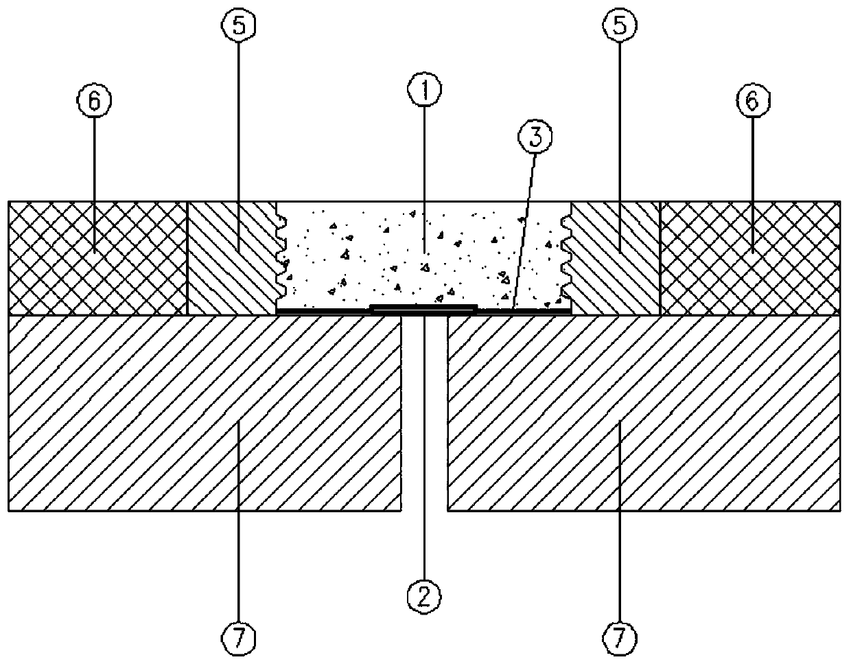 Asphalt concrete seamless retractor device and construction method thereof