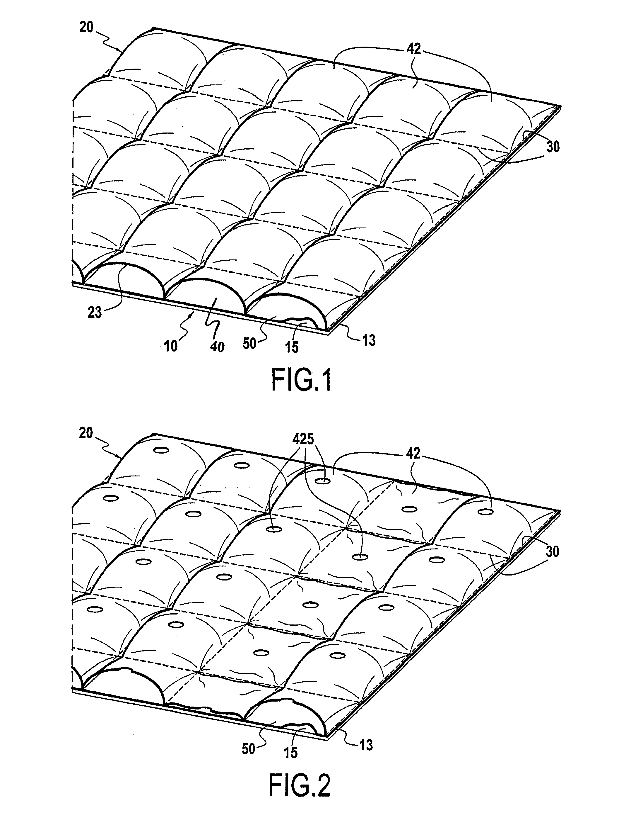 Alveolar multilayer structure having a metal coating