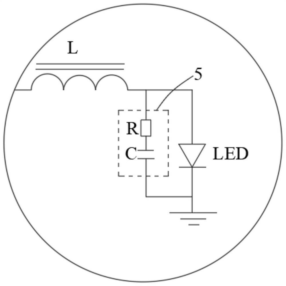 Device for reducing low-light jitter of light source by using vibration suppression module and lamp