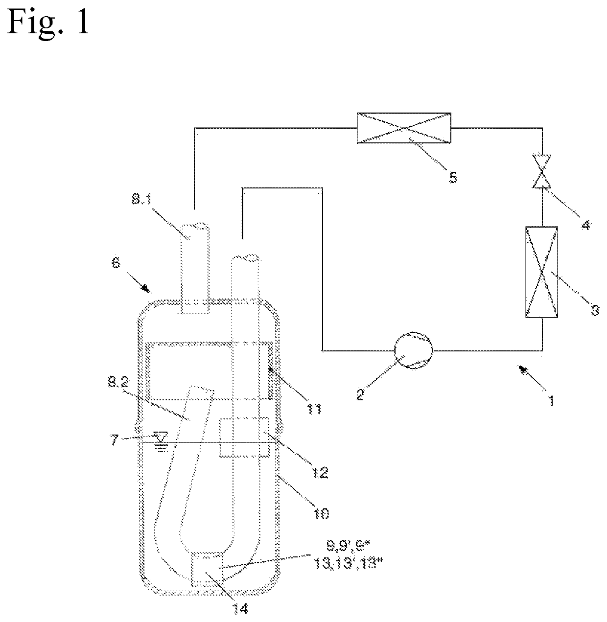 Apparatus for separating and storing liquid refrigerant in refrigerant circuit