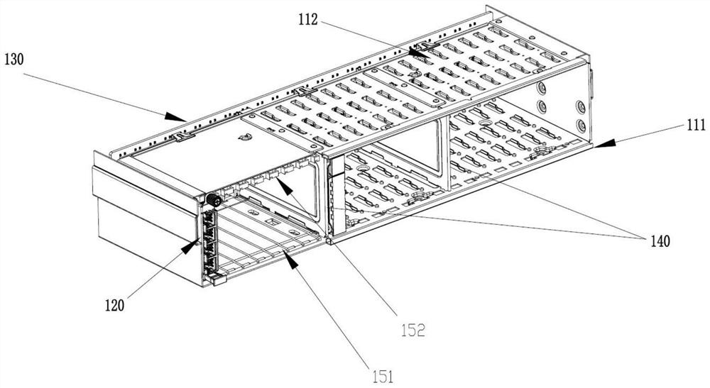 Mounting structure capable of simultaneously accommodating OCP network card and hard disk