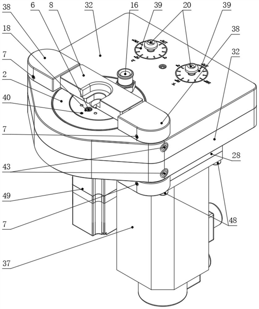 Symmetric automatic electrode grinding device with grinding displacement controllability and grinding angle adjustability