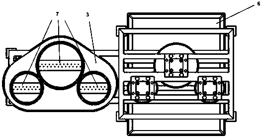 Extruding type silkworm cooking feed extrusion device and use method thereof