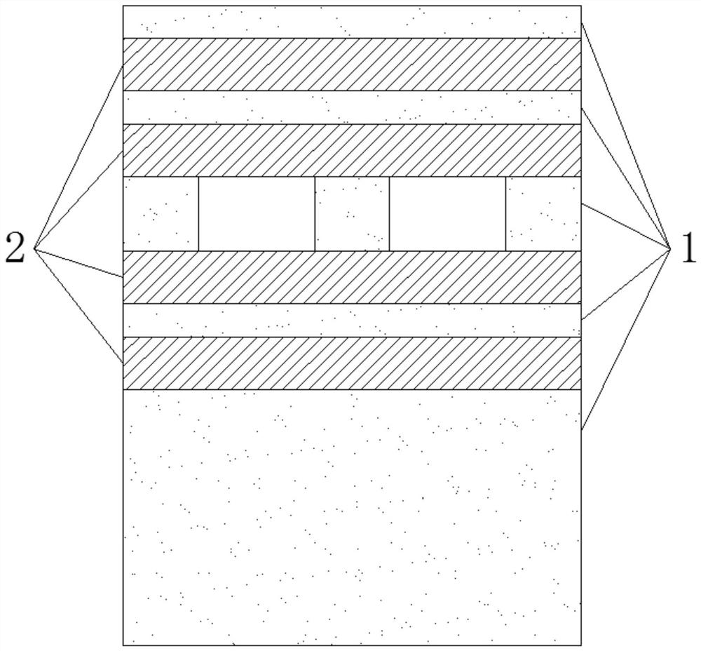 10-14 micron central wavelength adjustable multi-layer symmetrical two-dimensional transmission grating and its preparation method