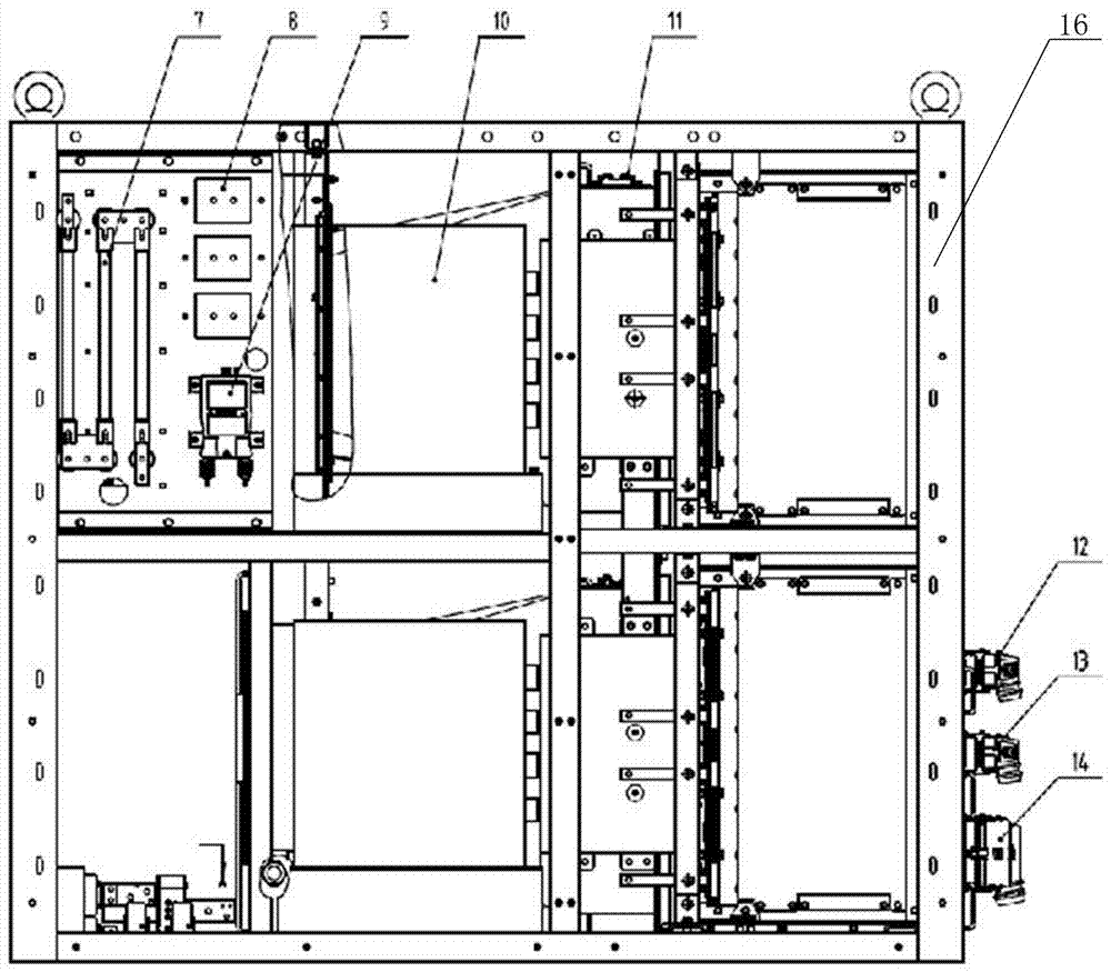 Locomotive traction inverter