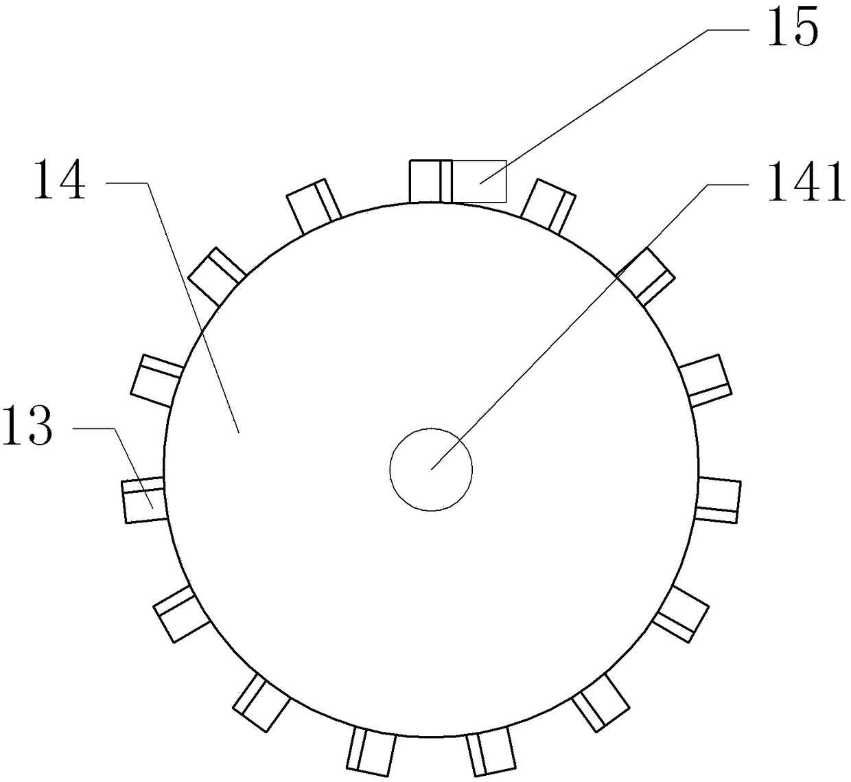 Smashing device used for pet snacks processing