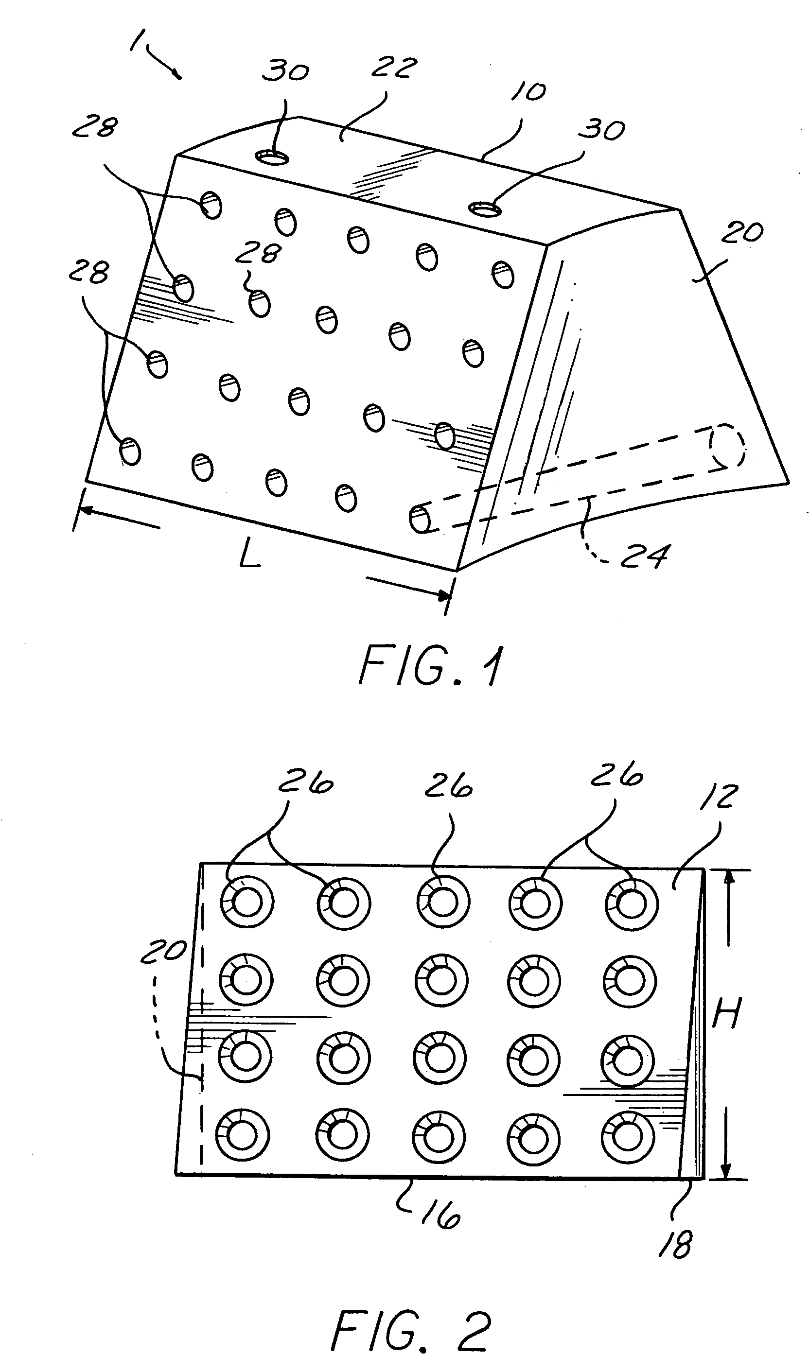 Apparatus for rebuilding a sand beach