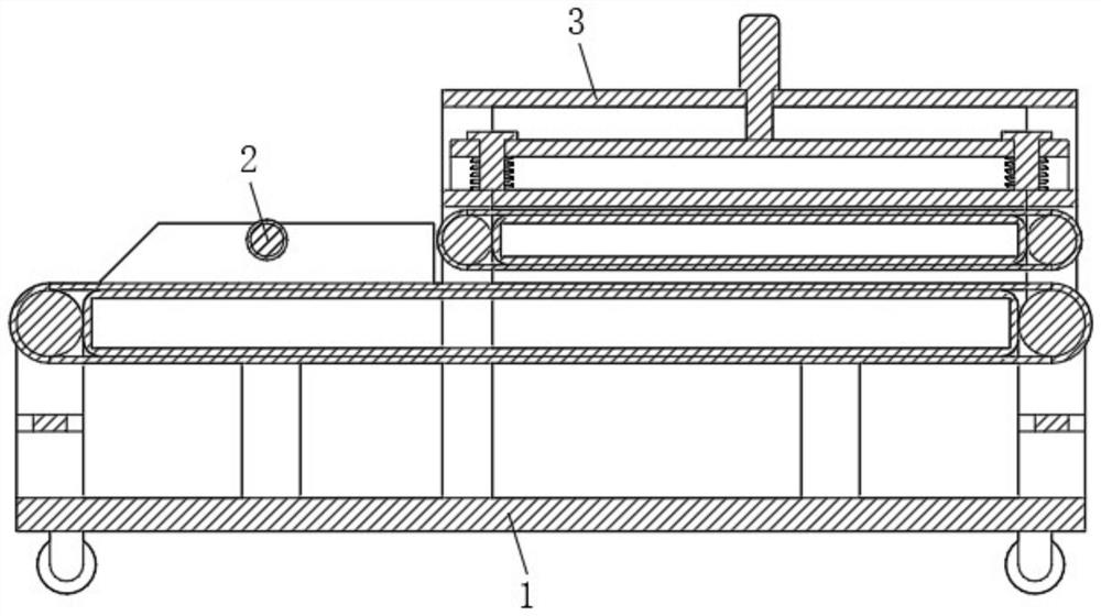 Rolling feeding equipment for refined cotton processing and use method of rolling feeding equipment