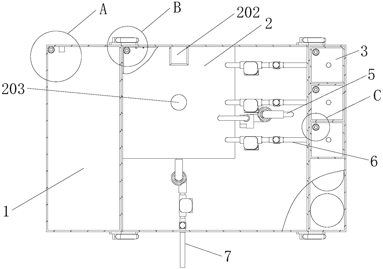 Device for automatically blending pesticides and control method