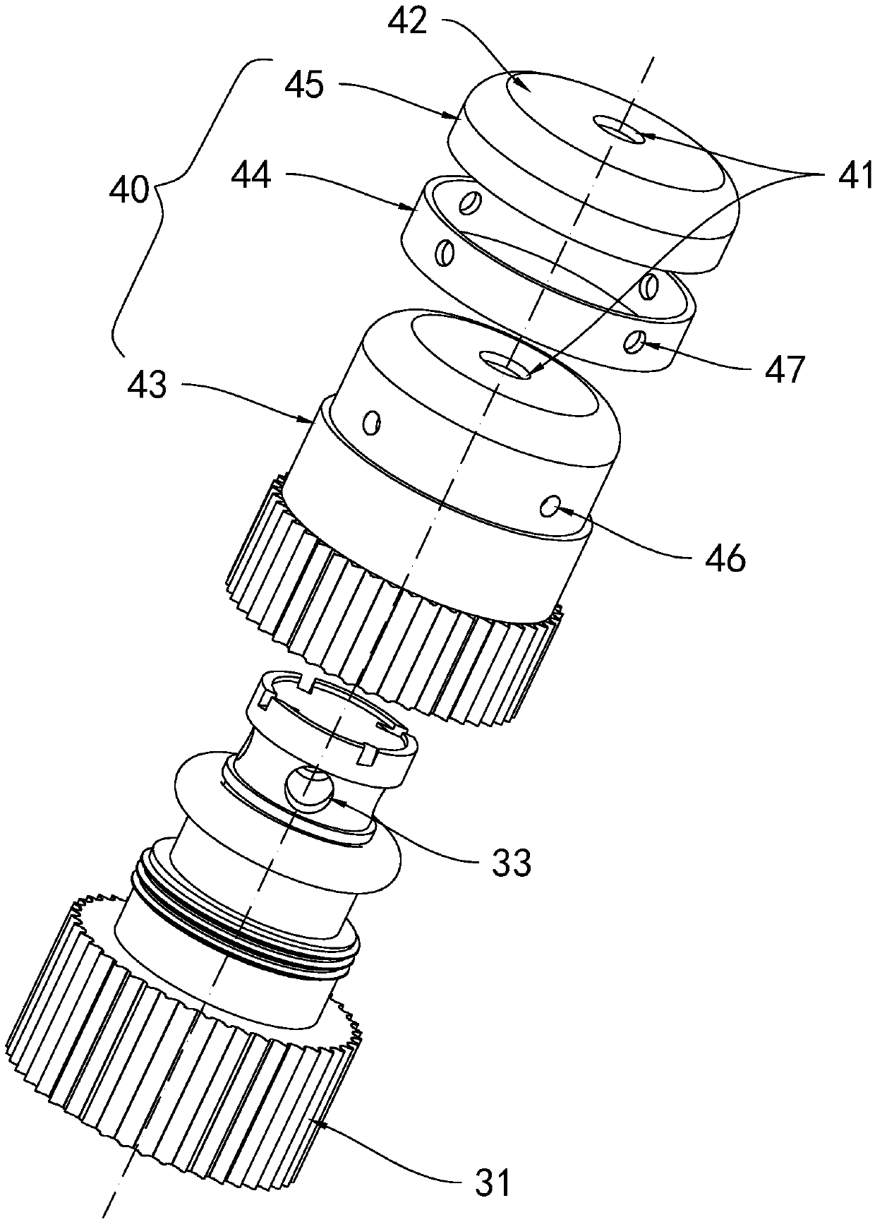 Clean fire extinguishing agent and fire extinguishing device thereof