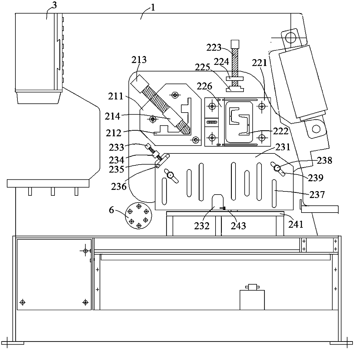 A punching and shearing method of a multifunctional punching and shearing machine with high cutting quality and convenient operation